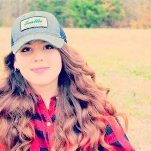 Meet your Posher, Ariana